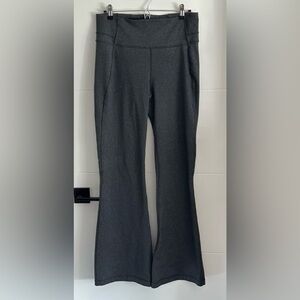 Lululemon Groove Pant Flare *Full-On Luxtreme 32" - Size 12